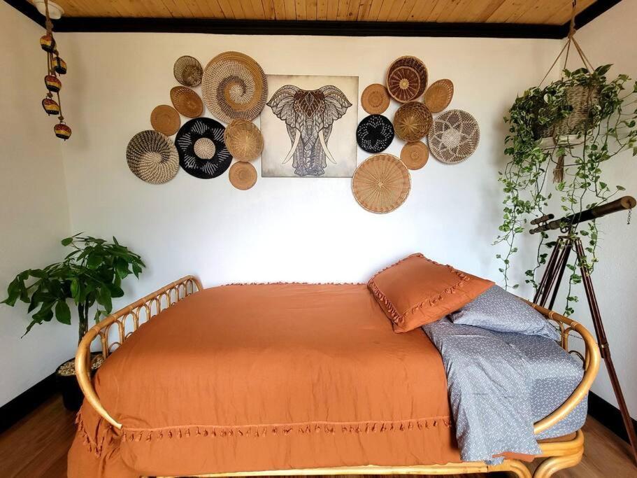 Cozy Af Jungle-house Hideaway *