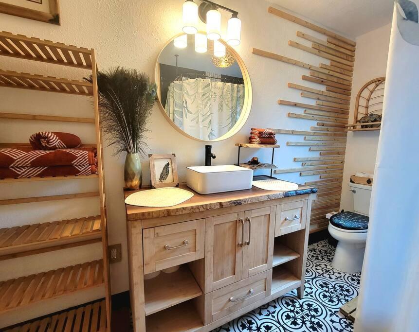Cozy Af Jungle-house Hideaway Tampa