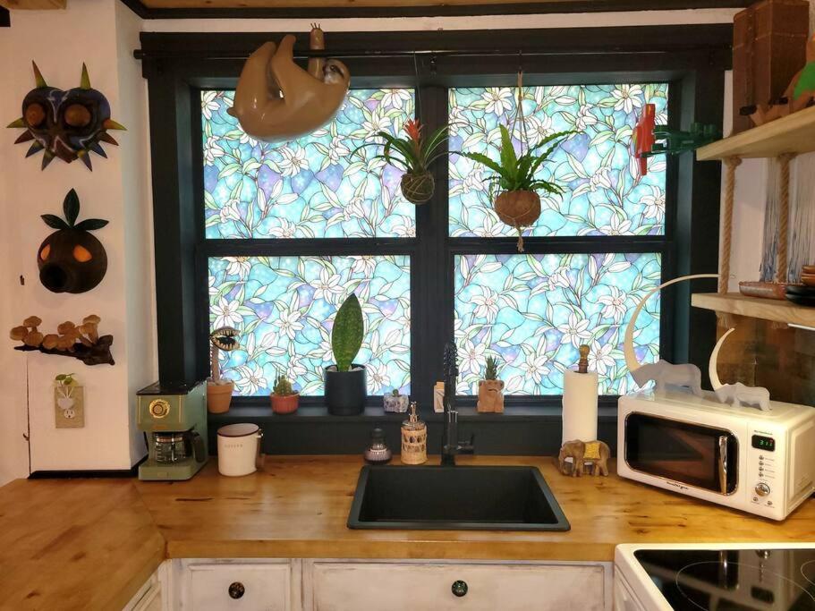 Cozy Af Jungle-house Hideaway * Tampa